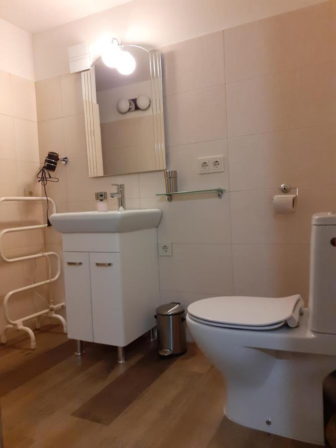 Old Town Apartment With A Separate Entrance Kaunas Esterno foto